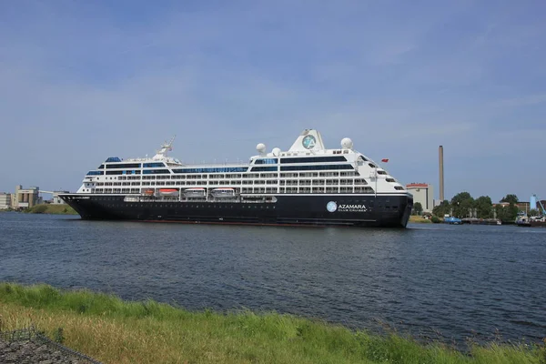 Velsen, Hollanda - 21 Haziran 2017: Azamara Journey - Azamara Kulüp Cruises — Stok fotoğraf