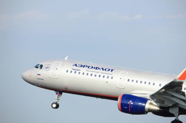 Amsterdam Hollanda - 6 Temmuz 2017: Vp-Bfk Aeroflot - Rus Hava Yolları'nın Airbus A321