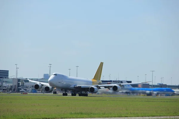アムステルダム オランダ - 2017 年 7 月 9 日: 極 N856gt 空気貨物ボイング 747-87uf — ストック写真