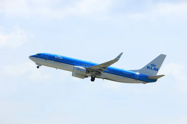 Amsterdam the Netherlands - 9. Juli 2017: ph-bxh klm royal dutch airlines boeing 737-800 — Stockfoto