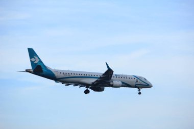 Amsterdam Hollanda - 7 Temmuz 2017: Ben-Adjo hava Dolomiti Embraer Erj-195lr