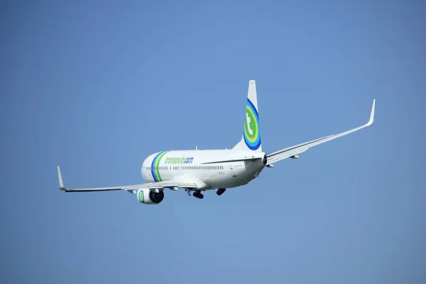 Amsterdam die Niederlande - 6. Mai 2017: ph-hsj transavia boeing 737 — Stockfoto