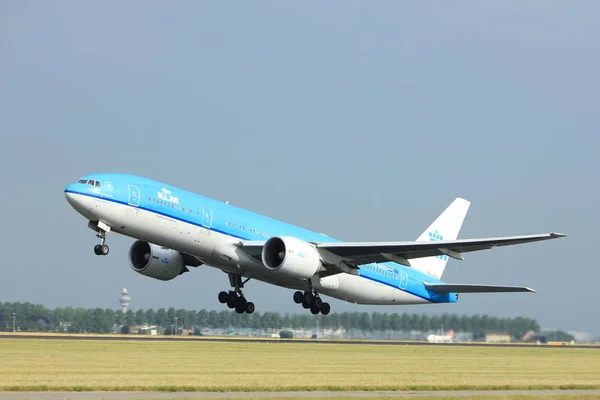 Amsterdam Nederland - 6e juli 2017: Ph-Bqg Klm Royal Dutch Airlines Boeing 777 — Stockfoto