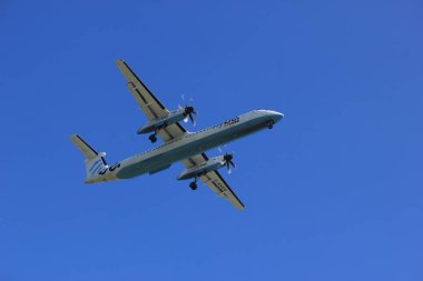 Amsterdam, Hollanda - 9 Nisan 2017: G-Kkev Flybe De Havilland Kanada Dhc-8-402q Dash 8