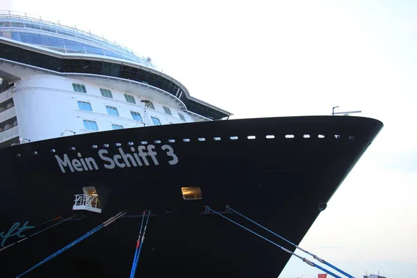 Amsterdam, Nederländerna - Maj 11th 2017: Mein Schiff 3 Tui Cruises, detalj — Stockfoto