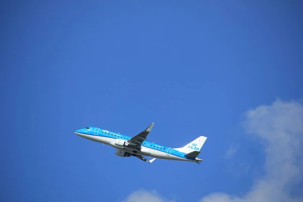 Amsterdam, Nizozemsko - 23 září 2017: Ph-Exl Klm Cityhopper Embraer — Stock fotografie