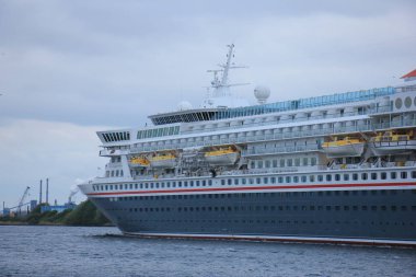 Velsen, Hollanda - 27 Nisan 2017: Balmoral Fred Olsen