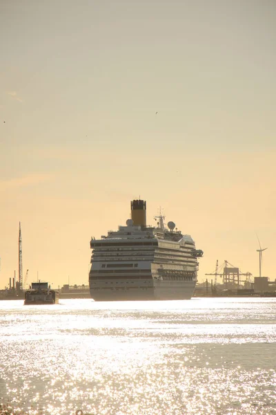 Velsen, Holanda - 31 de maio de 2017: Costa Magica — Fotografia de Stock