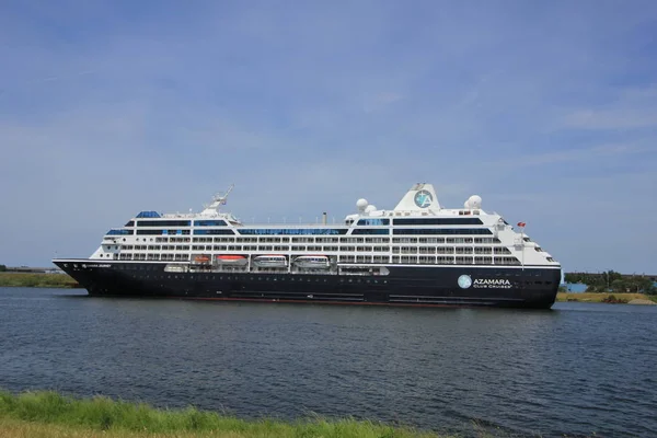 荷兰-2017 年 6 月 21 日，Velsen: Azamara 之旅 — — Azamara 俱乐部邮轮 — 图库照片