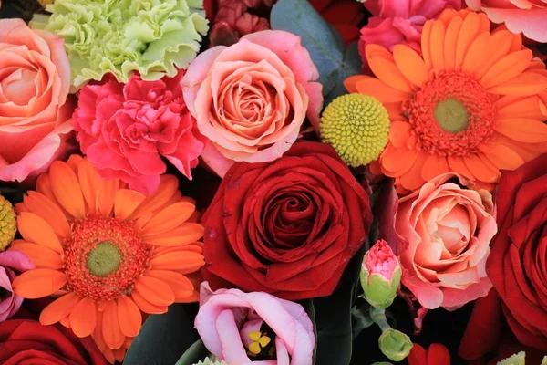 Laranja e vermelho flores do casamento — Fotografia de Stock