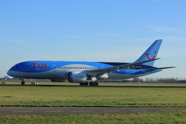 Amsterdam Hollanda - 7th Ocak 2018: Ph-Tfl TUI Airlines Boeing 787 Dreamliner