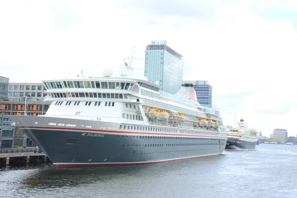 Amsterdam Nederländerna April 2017 Balmoral Fred Olsen Cruise Lines Dockad — Stockfoto