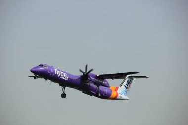 Amsterdam, Hollanda - 2 Haziran 2017: G-Jedp Flybe De Havilland 