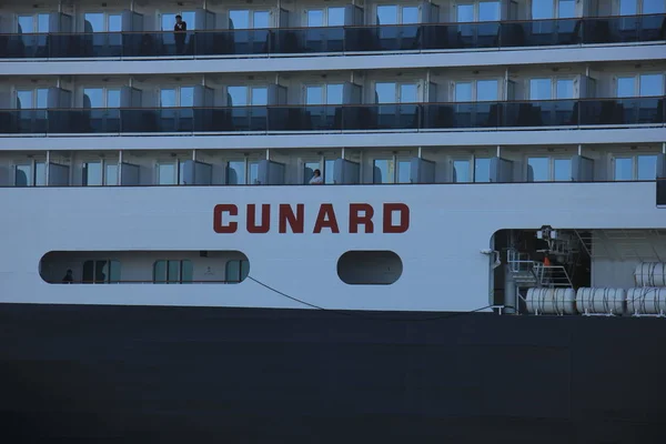 IJmuiden, Nizozemsko - 5. června 2017: Královna Viktorie, Cunard — Stock fotografie