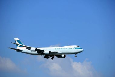 Amsterdam Hollanda - 27 Ağustos 2017: B-Ljf Cathay Pacific Boeing 747-8f