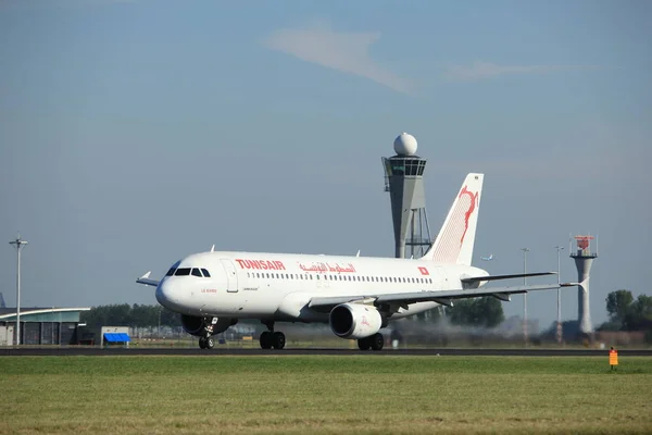 Amsterdam, Nizozemsko - srpen, 18 2016: Ts-Imm Tunisair — Stock fotografie