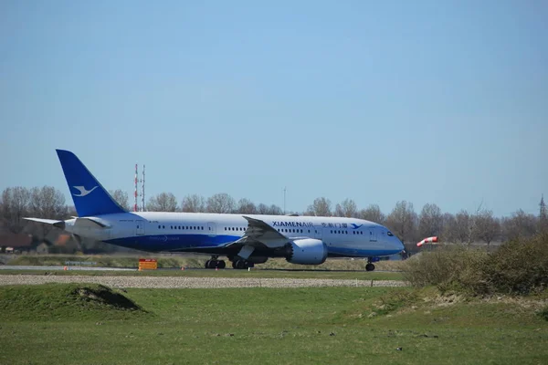 Amsterdam Nederland - 25 maart, 2017: B-2761 Xiamen Airlines Boeing 787-8 Dreamliner — Stockfoto