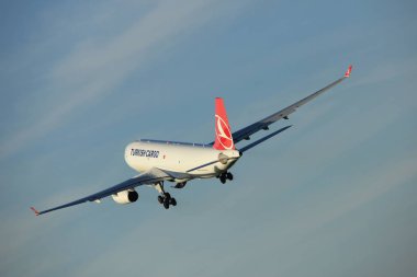 Amsterdam, Hollanda - 1 Haziran 2017: Tc-sürecek Türk Hava Yolları