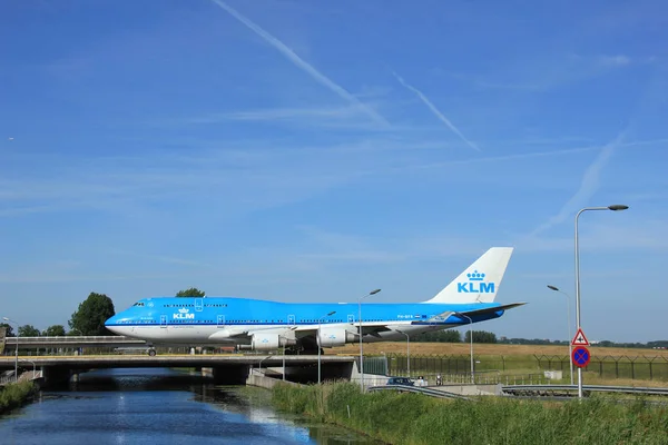 Amsterdão, Países Baixos - 9 de junho de 2016: PH-BFR KLM Boeing 74 — Fotografia de Stock