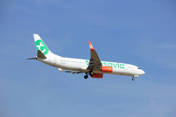 Амстердам, Нидерланды, 21 июля 2016: PH-PH-GUW Transavia Boeing 737 — стоковое фото