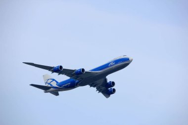 Amsterdam Hollanda - 4 Mart 2018: Vq Bfu Airbridgecargo Boeing 747-8f