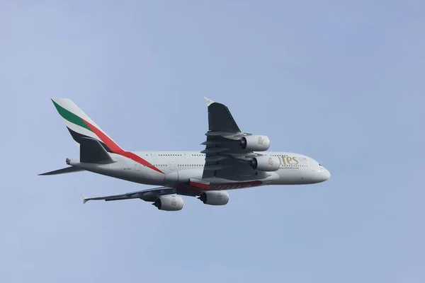 Amsterdam Paesi Bassi - 4 marzo 2018: A6-EDU Emirates Airbus A380-800 — Foto Stock