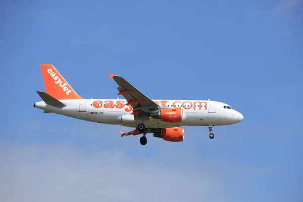 Amsterdam, Hollanda, Temmuz, 21 2016: Hb-Jyf arası easyjet İsviçre — Stok fotoğraf