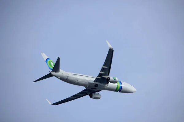 Amsterdam, Holandia - 4 marca 2018: Ph-Hsg Transavia Boeing 737-800 — Zdjęcie stockowe