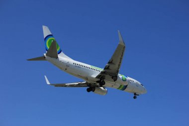 Amsterdam Hollanda - Nisan, 21 2018: Ph-Xrz Transavia Boeing 737