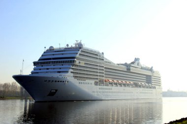Velsen, Hollanda - Nisan, 20 2018: Msc Magnifica tarafından Msc Cruises.
