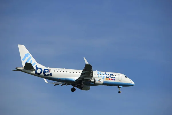 Amsterdam Países Bajos - 19 de abril de 2018: G-FBJD Flybe Embraer ERJ-175 — Foto de Stock