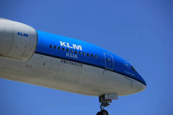 Ámsterdam Países Bajos - 21 de abril de 2018: PH-BQL KLM Royal Dutch Airlines Boeing 777 —  Fotos de Stock
