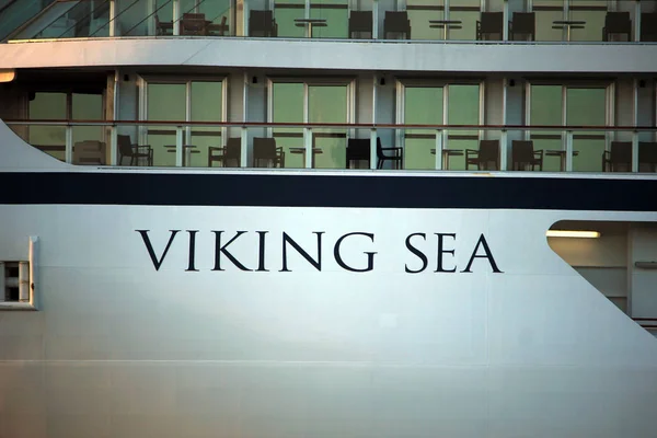 Velsen, Países Bajos - 21 de abril de 2018: MV Viking Sea — Foto de Stock