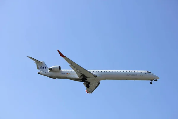 Amsterdam, Nizozemsko - duben, 21st 2018: ES Mjq Sas Scandinavian Airlines Canadair Cl-600 — Stock fotografie