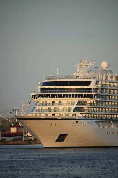 Velsen, Nederländerna - April, 21 2018: Mv Viking Sea — Stockfoto