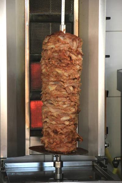 Daging Shawarma di restoran — Stok Foto