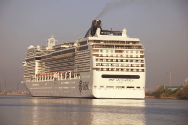 Velsen, Hollanda - Nisan, 20 2018: Msc Magnifica tarafından Msc Cruises.
