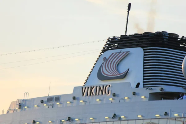 Velsen, Países Bajos - 21 de abril de 2018: MV Viking Sea — Foto de Stock