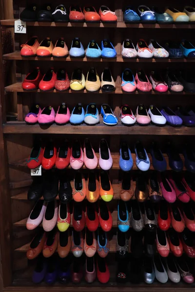 Barcelona, Spain - september 29th 2019: Kokua shoe store in Barcelona — Stock Photo, Image