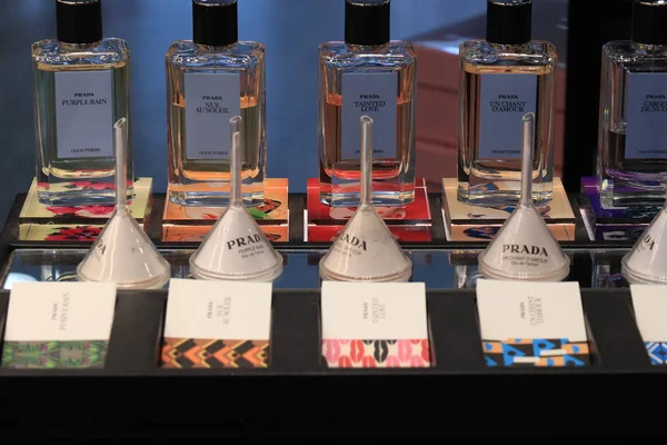 Barcelona, Spain - september 30th, 2019: Prada perfume — Stock Photo, Image
