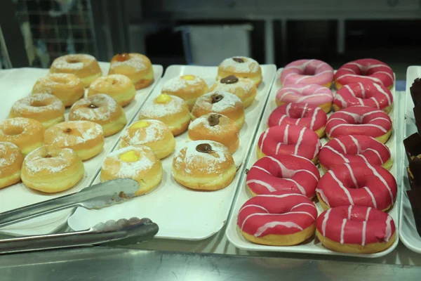 신선 한 아이스 도넛 — 스톡 사진