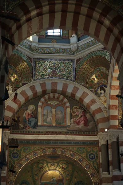 Marseille, France - sSeptember 25th 2019: Notre Dame De La Garde cathedral — стоковое фото