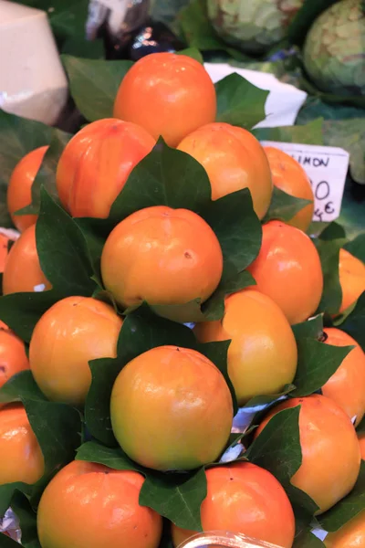 Grapefruit op de markt — Stockfoto