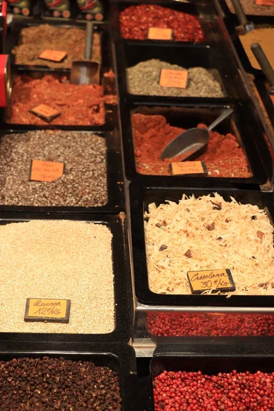 Herbs and spices at a market — ストック写真