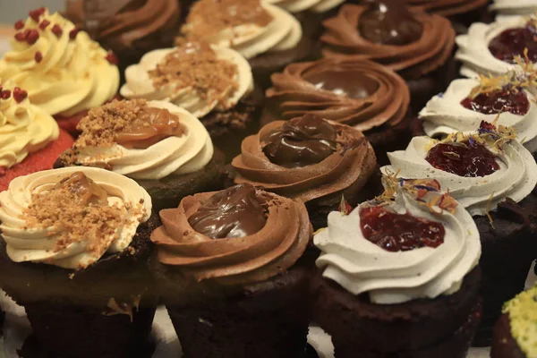 Vers gemaakte cupcakes — Stockfoto