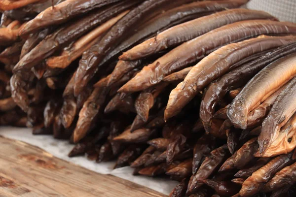 Fresh smoked eel — Stock Photo, Image
