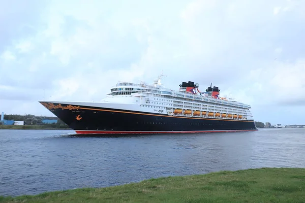 IJmuiden, Nederland-19 augustus 2019: Disney Magic Stockafbeelding