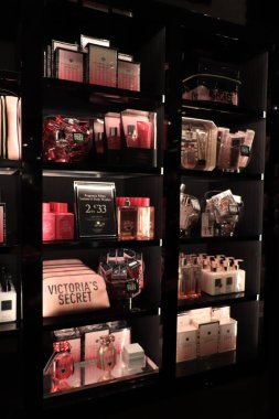 Amsterdam Havalimanı Schiphol, Hollanda - 24 Eylül 2019: Victorias Secret