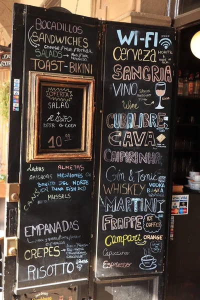 Barcelona, Spain - september 28th 2019: Chalkboard sign at bar — 스톡 사진