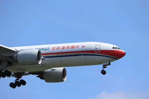Amsterdam, the Netherlands - July 21st 2019: B-2083 China Cargo Airlines Boeing 777F — Stock Photo, Image